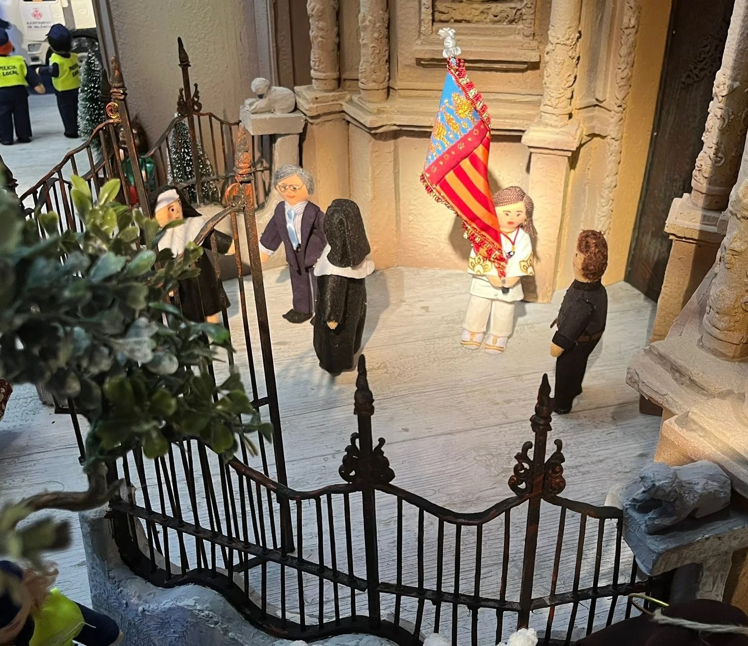 El “Belén del DUC” vuelve a ser un referente en la Navidad valenciana 2 2 ANUNCIACION A MARIA Y TEMPLO