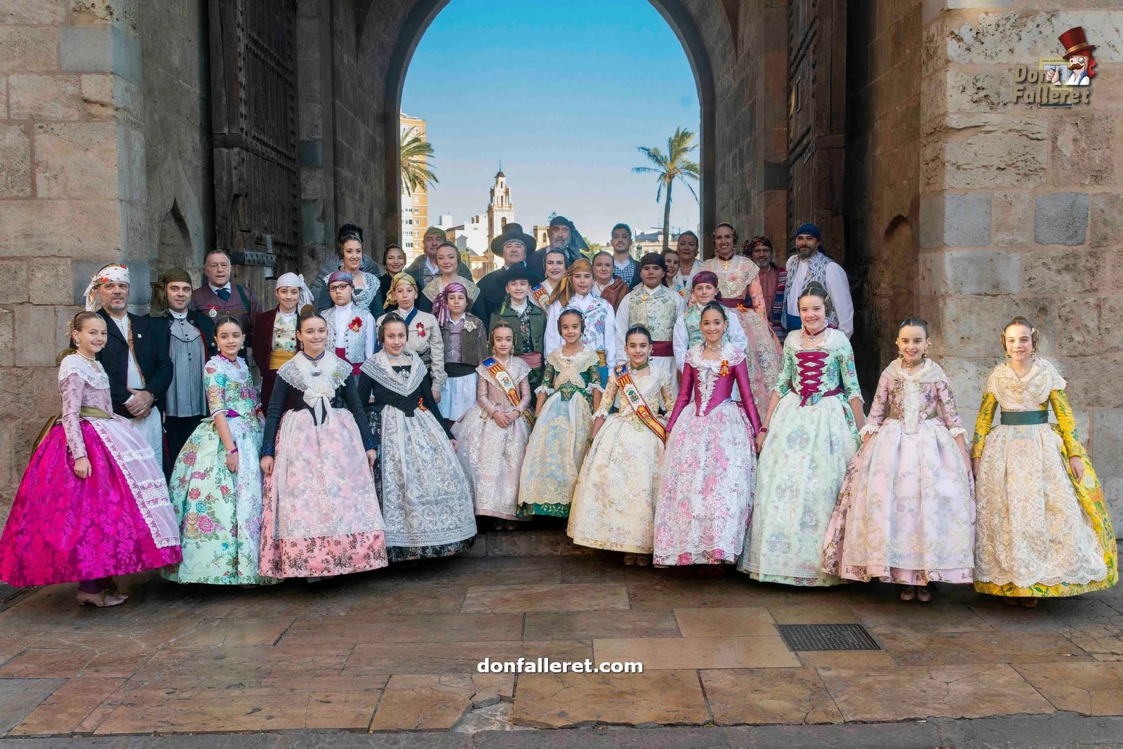 Acto Presentación Bocetos Fallas Barrio del Camen (1)