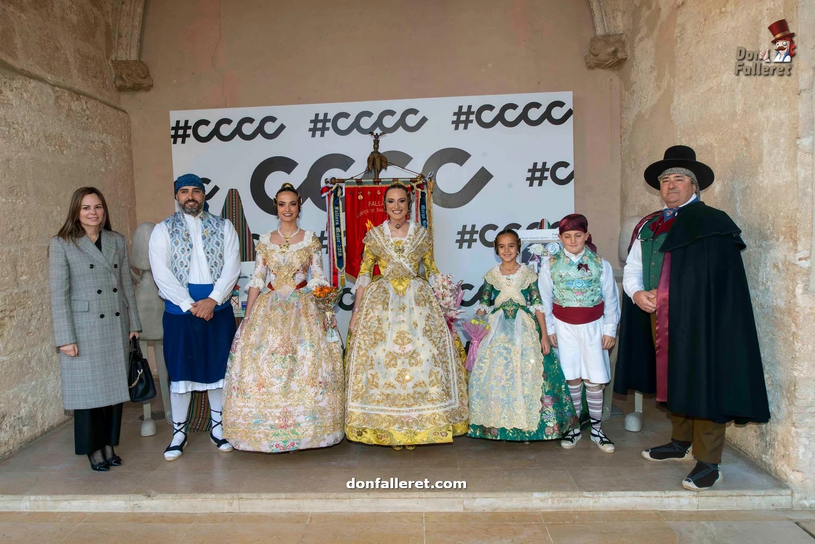 Vanguardia con ingenio y gracia en las Fallas 2024 del Barrio del Carmen 8 Acto Presentacion Bocetos Fallas Barrio del Camen 51