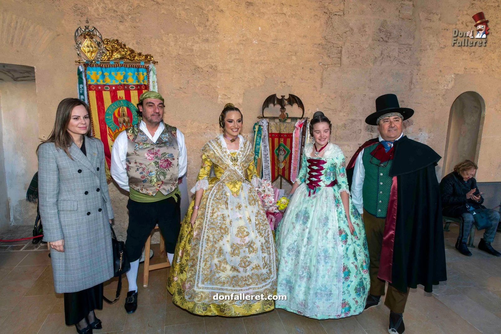 Vanguardia con ingenio y gracia en las Fallas 2024 del Barrio del Carmen 11 Acto Presentacion Bocetos Fallas Barrio del Camen 62