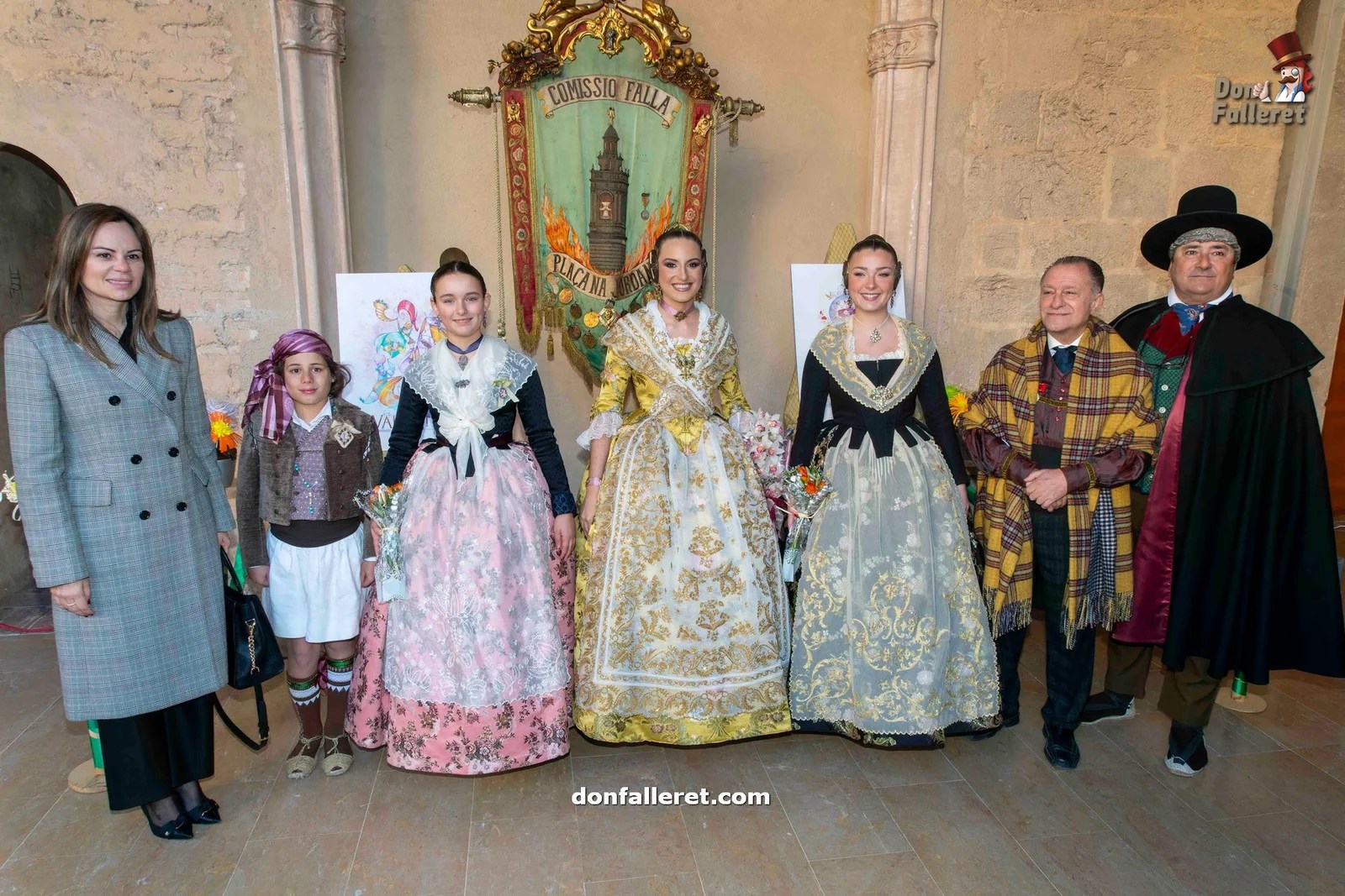 Vanguardia con ingenio y gracia en las Fallas 2024 del Barrio del Carmen 6 Acto Presentacion Bocetos Fallas Barrio del Camen 68