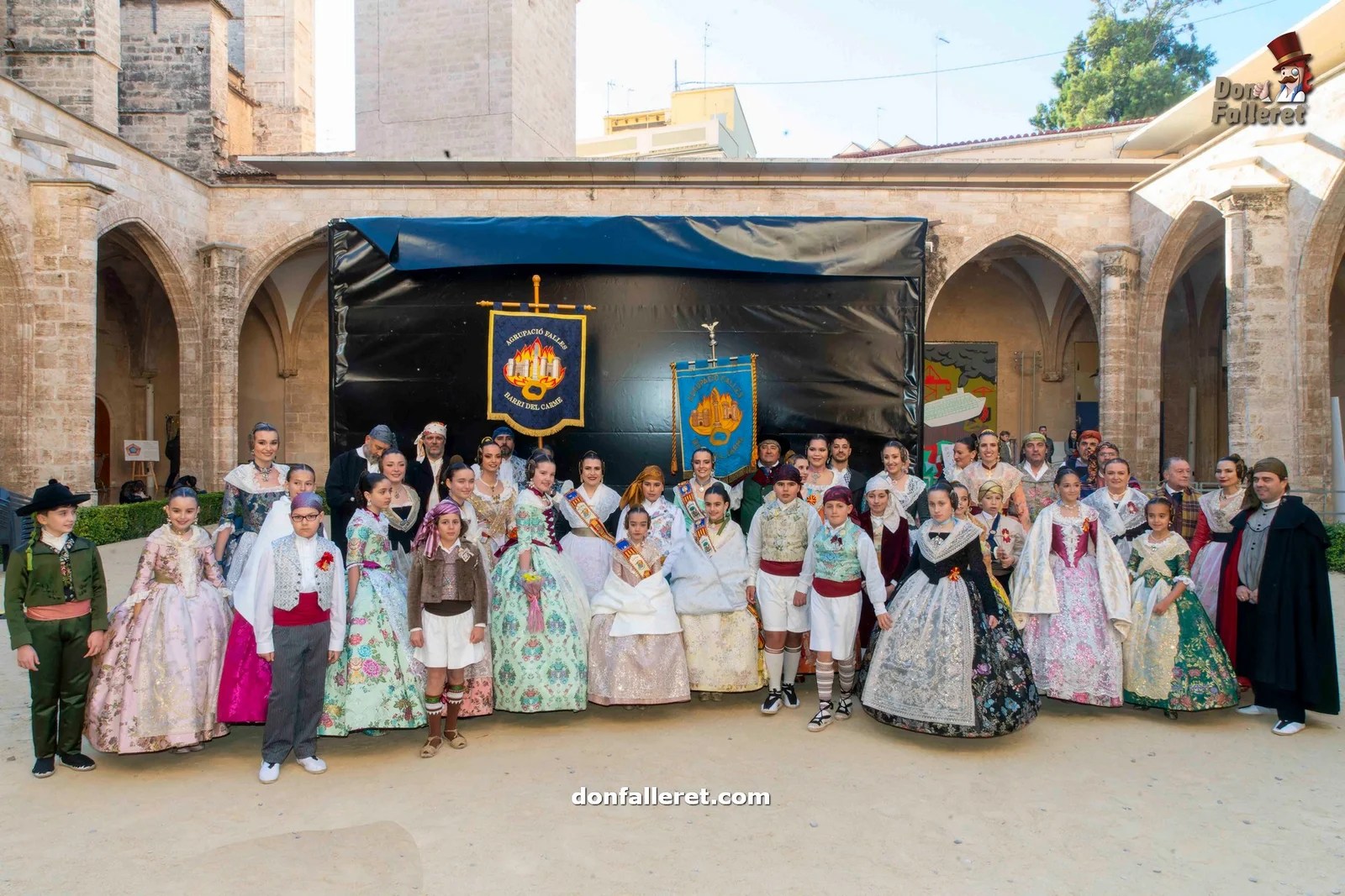 Acto Presentación Bocetos Fallas Barrio del Camen (85)