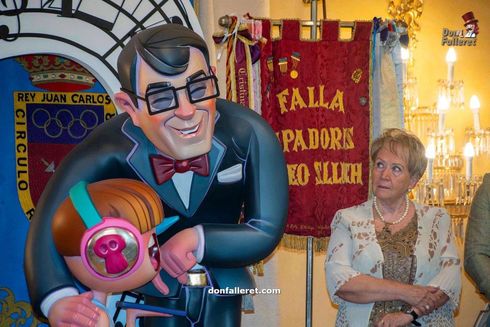 La Falla Zapadores presenta el Ninot Homenaje al compositor de su himno 5 Ninot Zapadores6