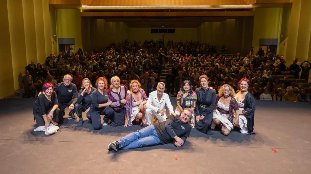 La Falla Cronista Vicent Beguer de Torrent comunica los galardonados en la VIII edición de sus Premios Botafocs 2 Premi Botafocs Entidades 2024 Coturno Testro