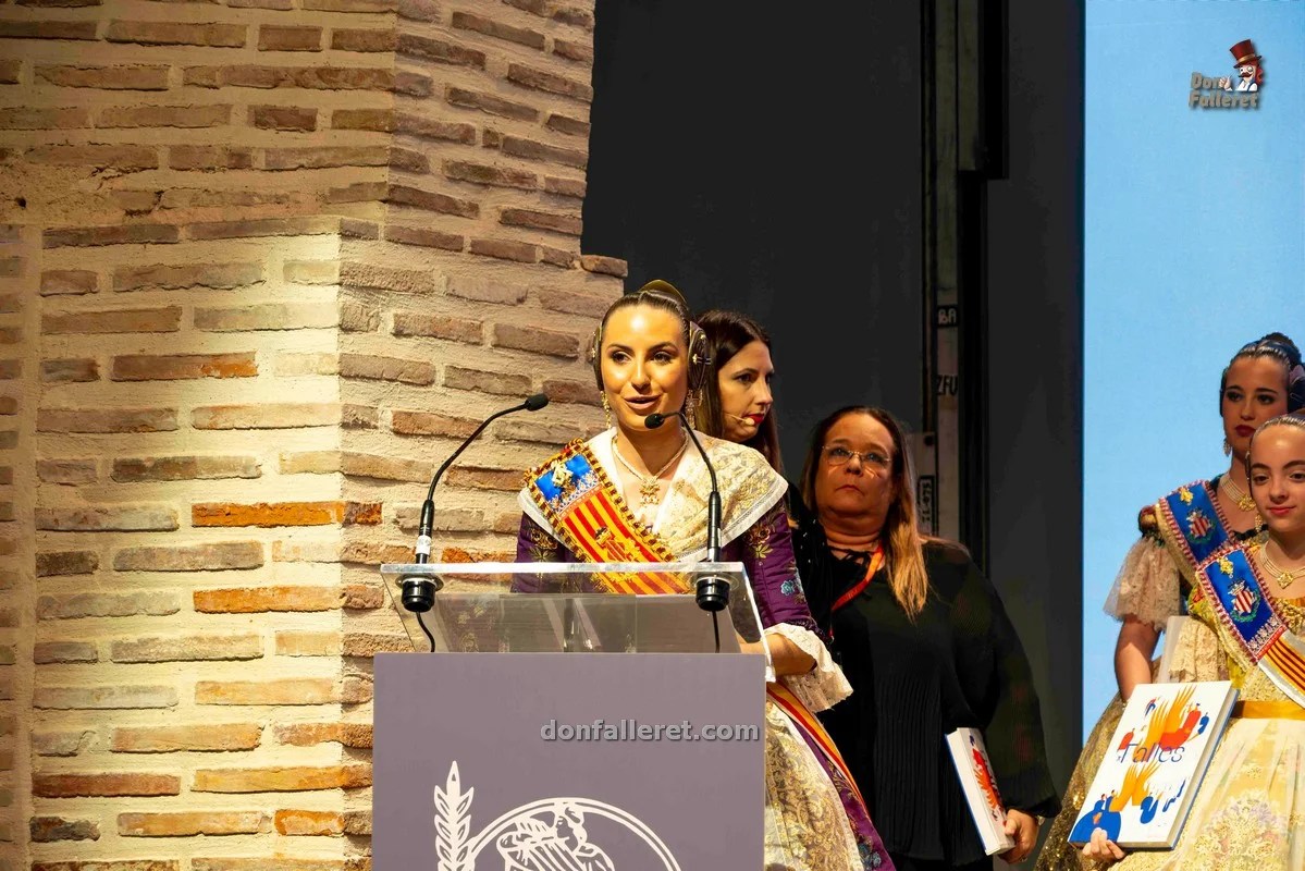 Así fue la presentación del Llibre Faller de las Fallas de Valencia 2024 FOTONOTICIA 5 Presentacion Llibre Faller Fallas de Valencia 2024 Don Falleret 39