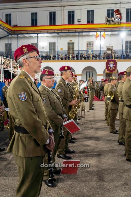 Las Fallas se vuelcan un año más en el Homenaje de las Fuerzas Armadas y Guardia Civil 9 Homenaje FFAA 27