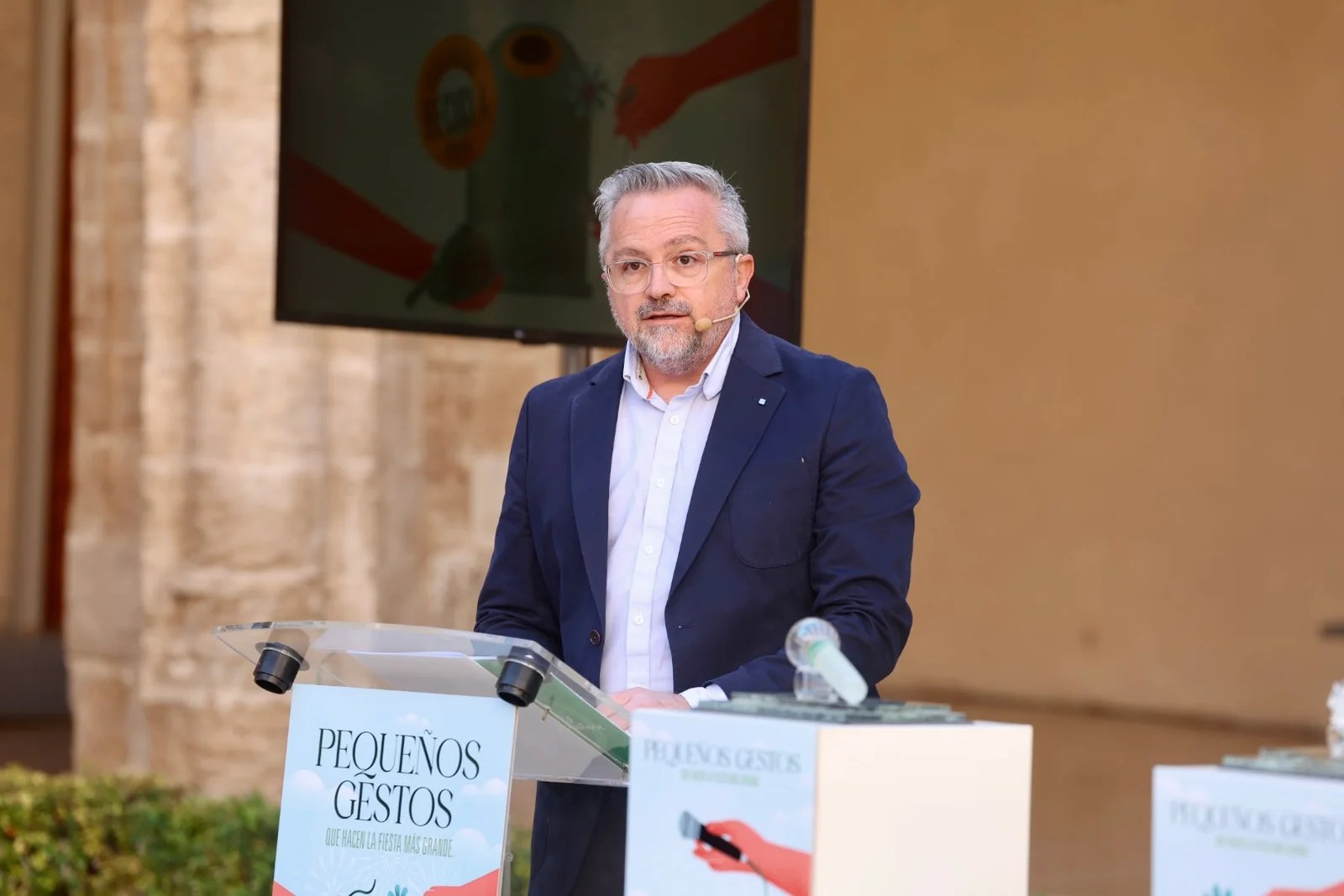 Las Fallas apuestan por reciclar el vidrio en La Reciclà 2024 de Ecovidrio 11 La Recicla 2024 8