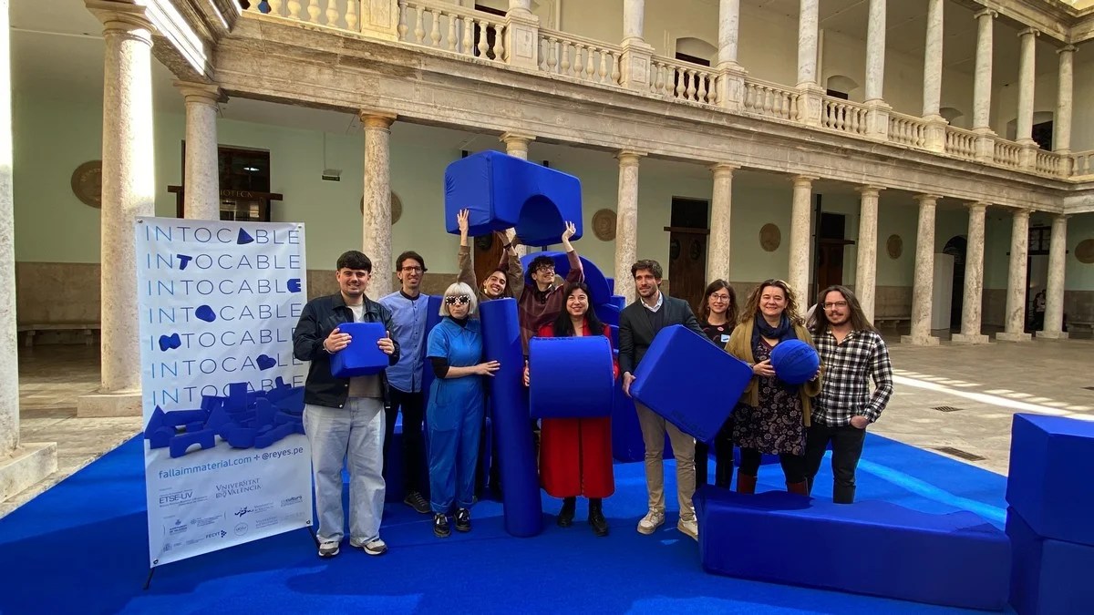 Este año la Falla Immaterial se puede tocar 4 Presentacio Falla Immaterial 2024 B