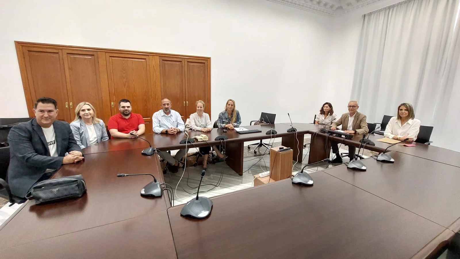 Fauna Fallera y Anem de Cap son las Fallas Municipales de Valencia 2025 4 Jurado Falla Infantil Municipal 2025 de Valencia