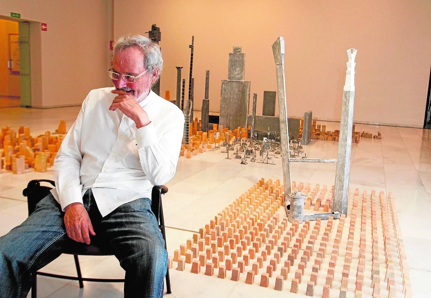 La Falla Alameda premia al artista Miquel Navarro con su Premi de les Arts Vicente Monfort 2 Miquel Navarro