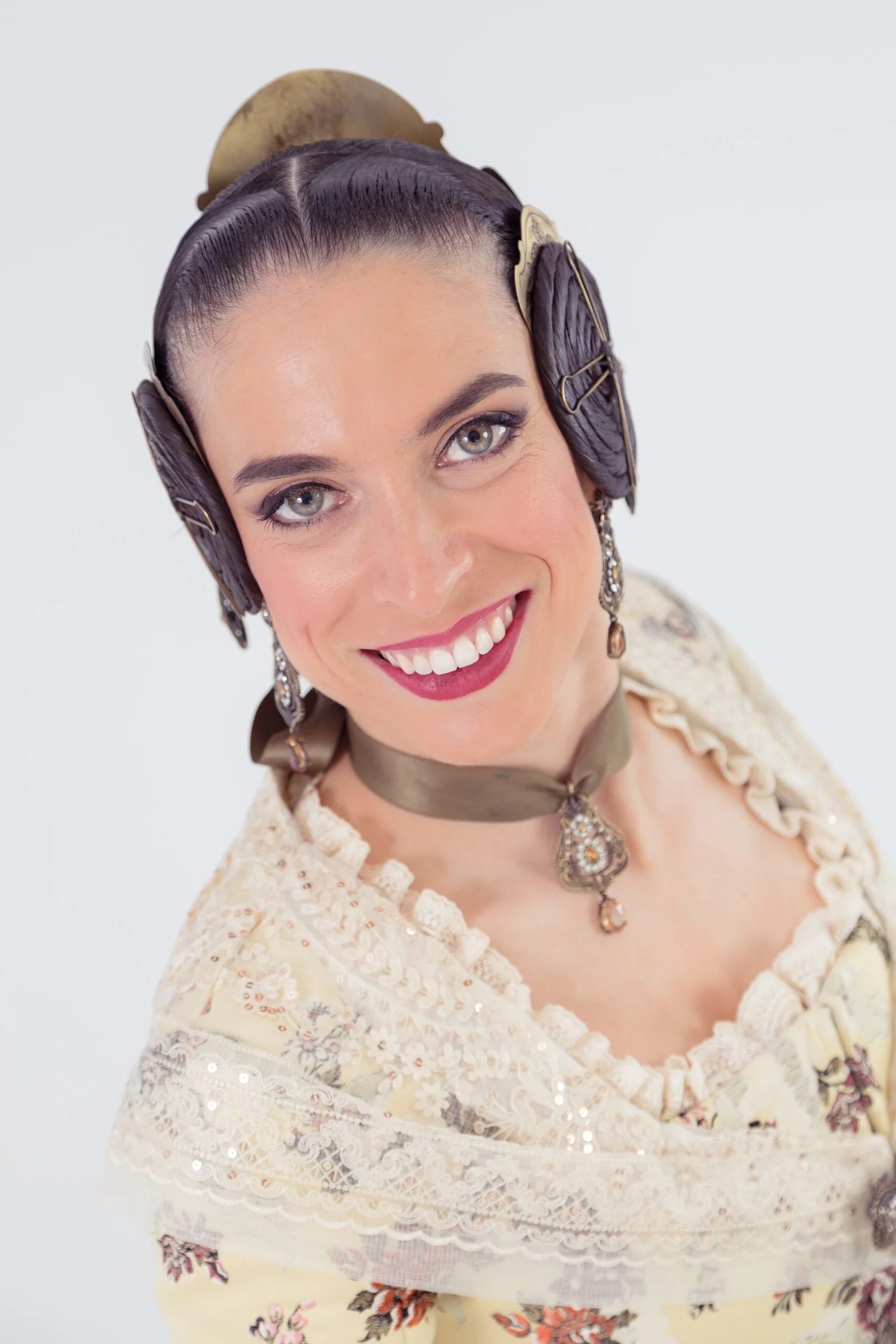 Candidatas preseleccionadas del Sector Ruzafa A a Falleras Mayores de Valencia 2025 3 098 Ana Paya Ramirez scaled 1