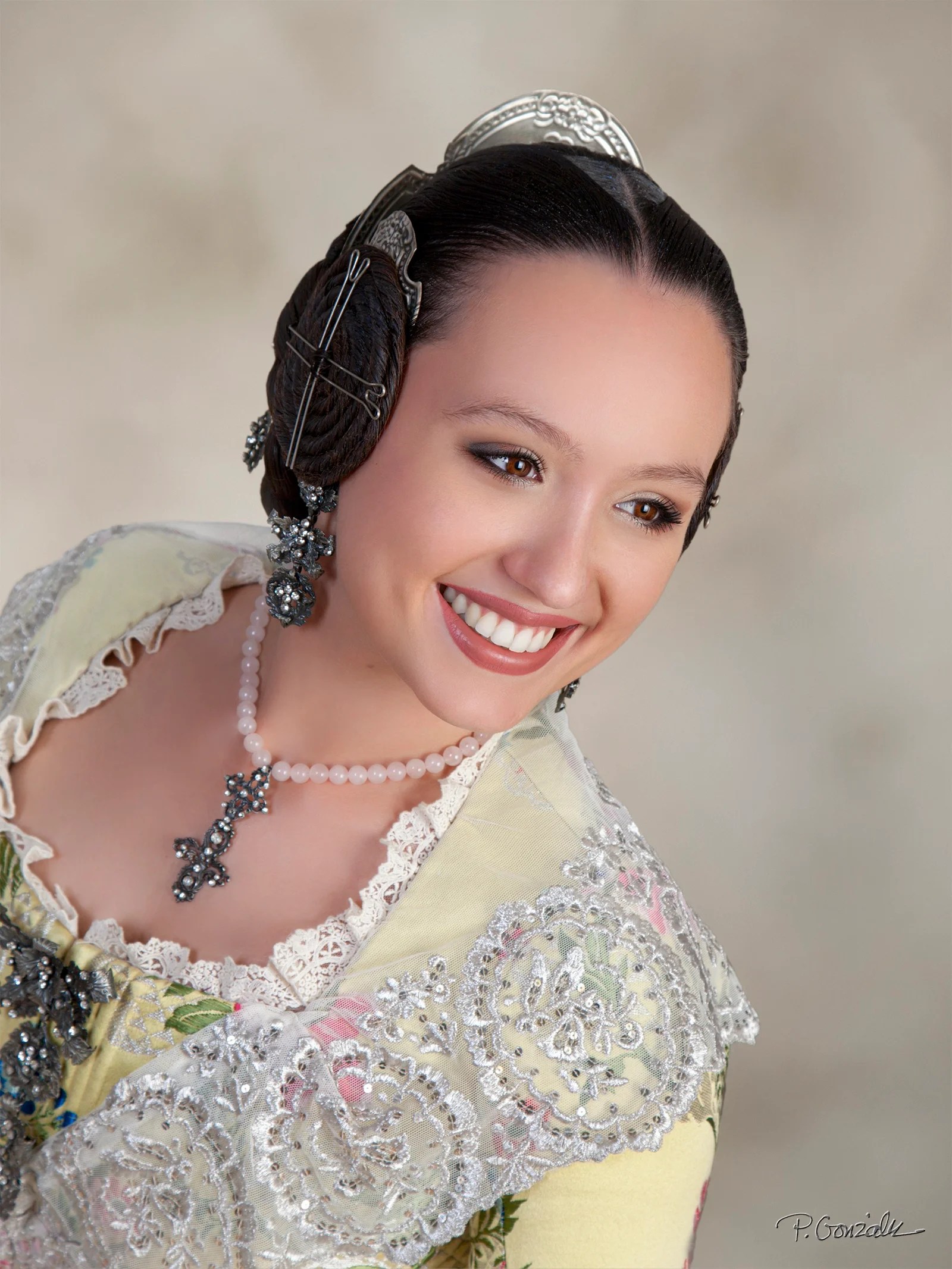 Candidatas preseleccionadas del Sector Mislata a Falleras Mayores de Valencia 2025 3 264 Iris Roque Lafuente