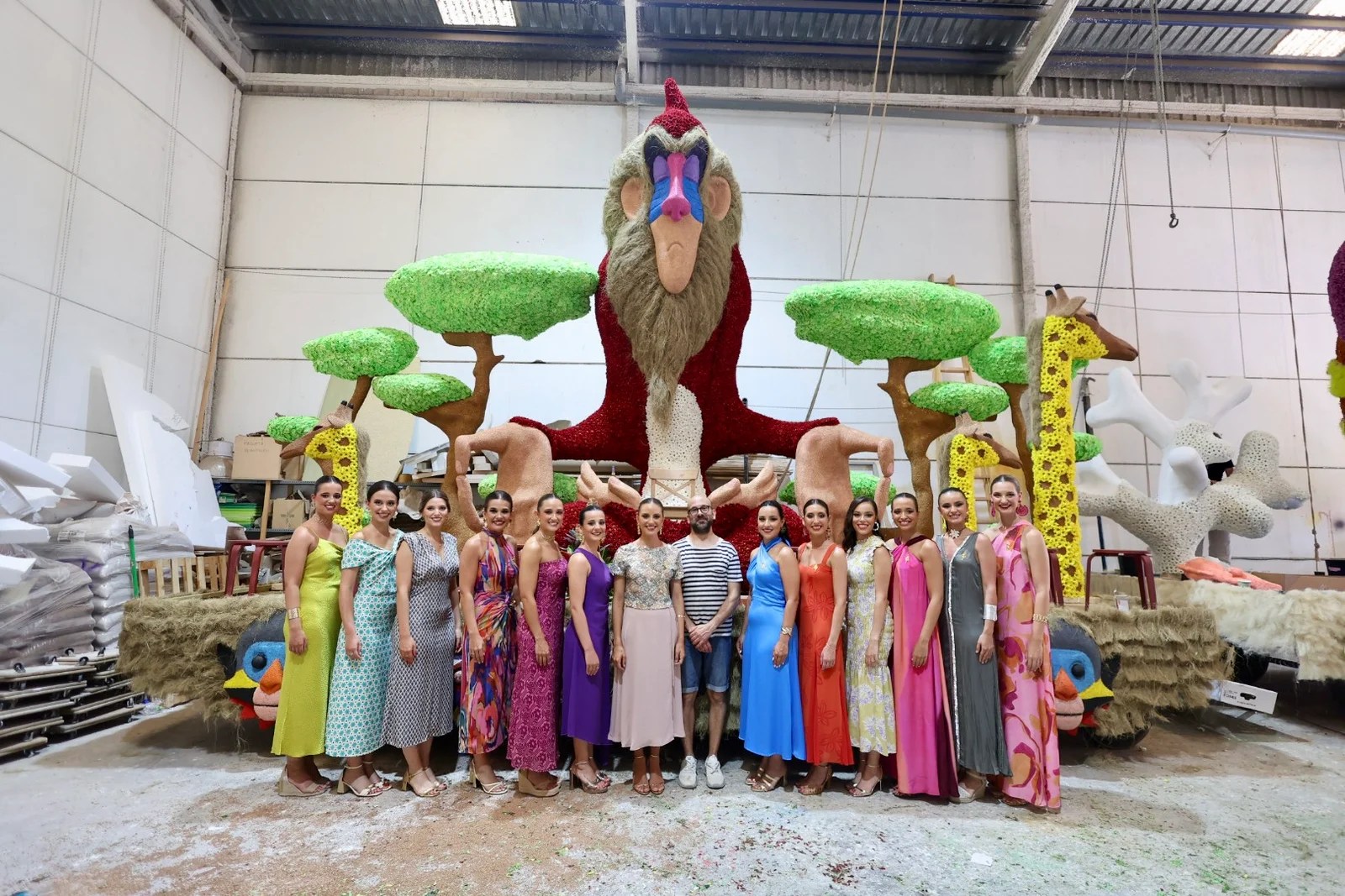 "Recuperem la Punxà" el grito de auxilio ante el ocaso de una tradición 23 visita talleres punxa 2025 batalla de flores 1