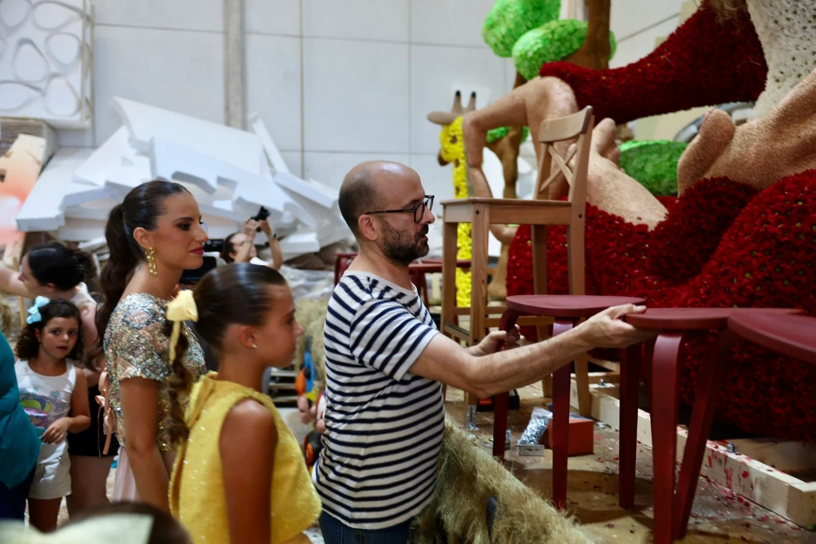 "Recuperem la Punxà" el grito de auxilio ante el ocaso de una tradición 1 visita talleres punxa 2025 batalla de flores 13