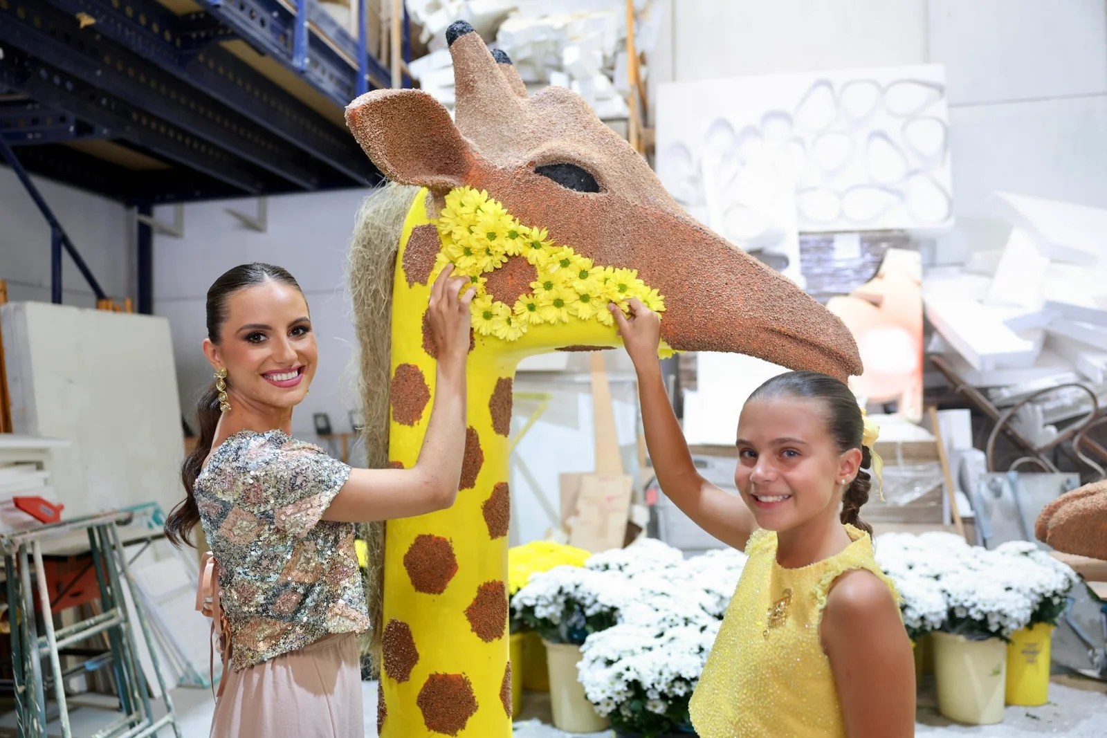 "Recuperem la Punxà" el grito de auxilio ante el ocaso de una tradición 8 visita talleres punxa 2025 batalla de flores 16