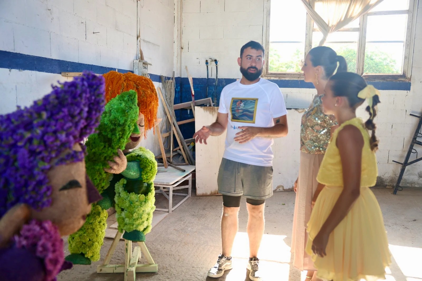 "Recuperem la Punxà" el grito de auxilio ante el ocaso de una tradición 20 visita talleres punxa 2025 batalla de flores 4