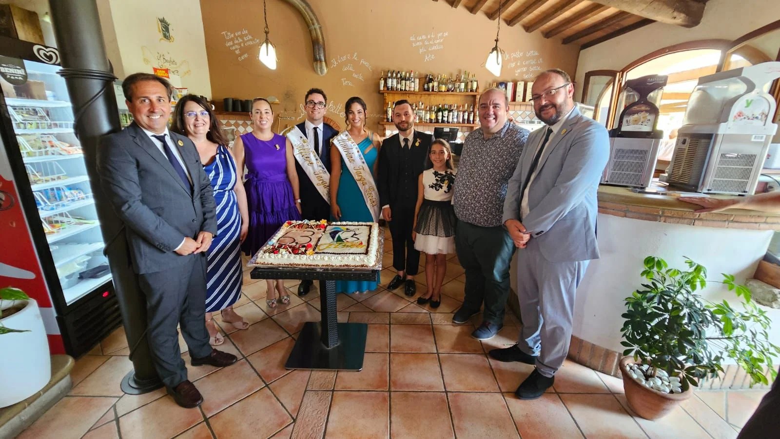 Las Fallas de Sagunto y Cecina fortalecen su hermanamiento con un nuevo proyecto conjunto 2 Comida oficial