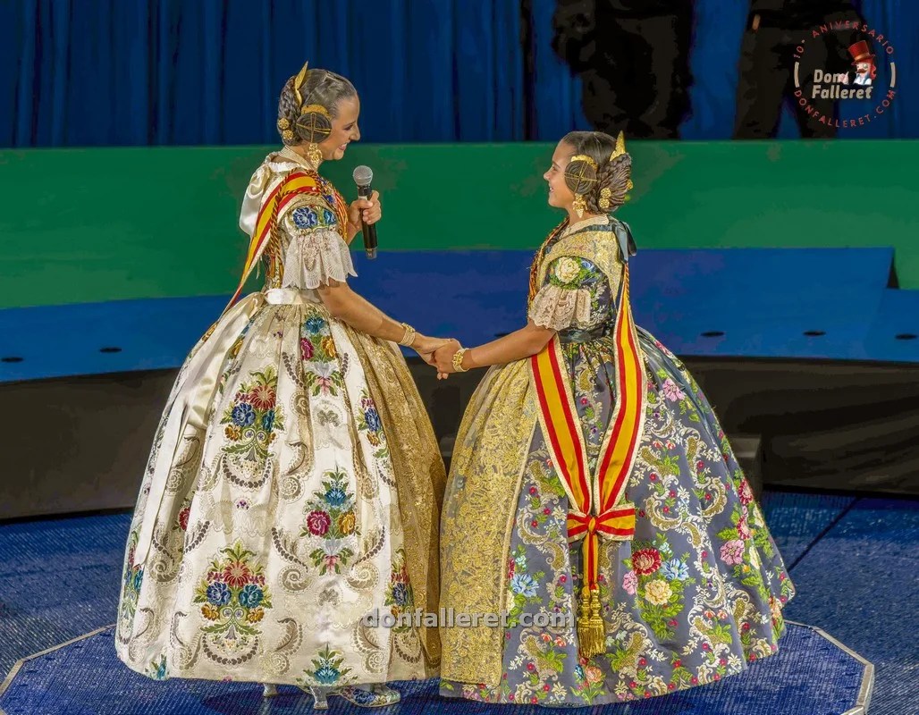 Así fue la despedida de Marina y María Estela, Falleras Mayores de Valencia 2024 1 Despedida Falleras Mayores de Valencia 2024 Don Falleret 16