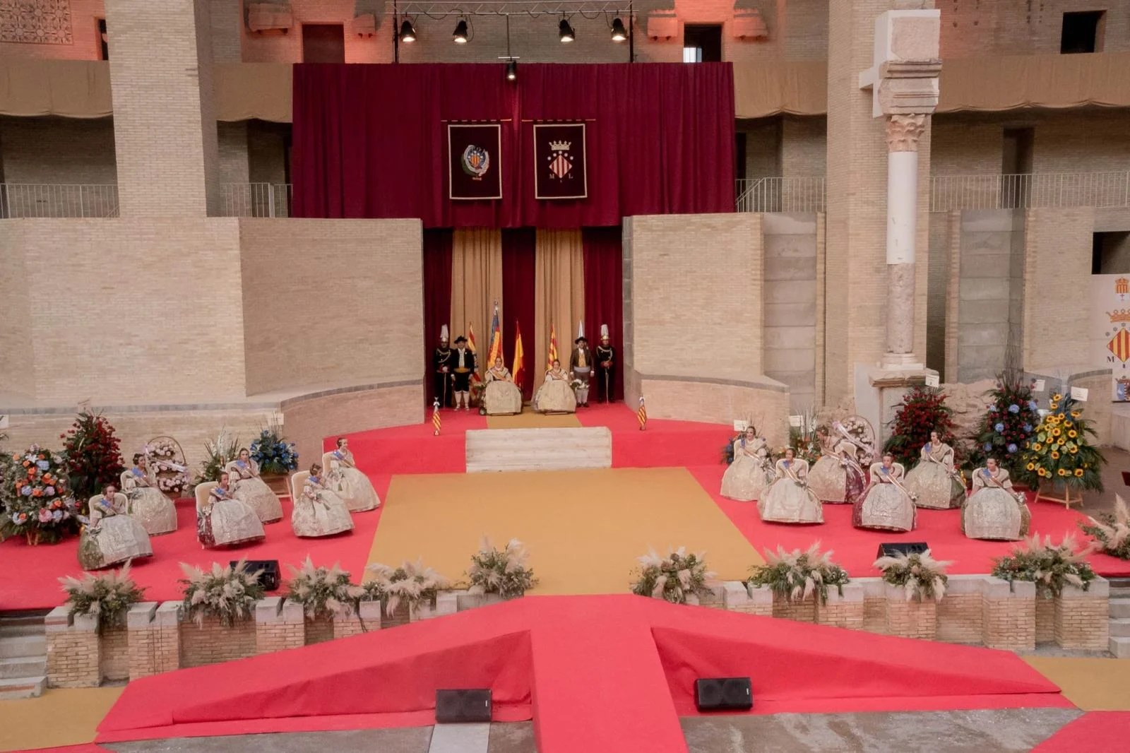 Julia Palanca y Teresa Aparicio exaltadas como Falleras Mayores de la FJFS 2025 1 FJFS 2025