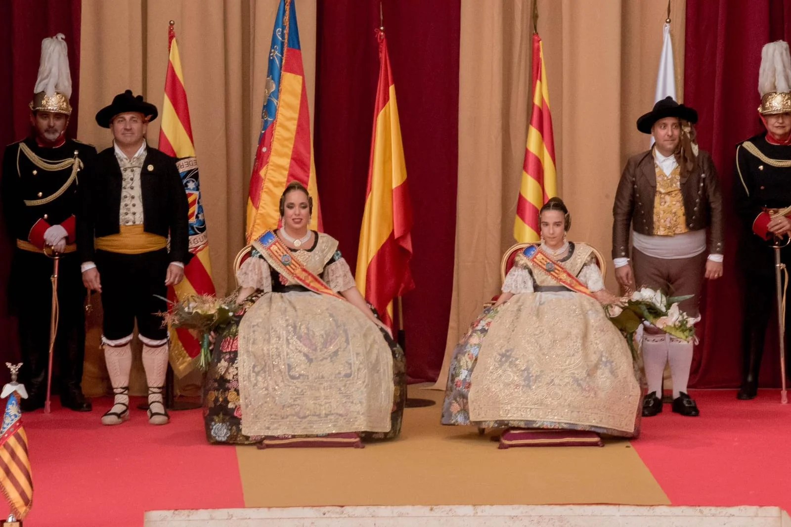 Julia Palanca y Teresa Aparicio exaltadas como Falleras Mayores de la FJFS 2025 Exaltación de Julia y Teresa como Falleras Mayores de la FJFS 2025