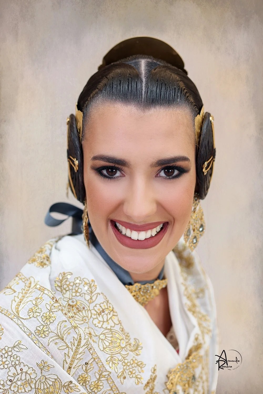 Estas son las Candidatas elegidas a ser Fallera Mayor de Valencia 2025 13 PAULA FERNANDEZ SANCHEZ Regne de Valencia Ciscar 1