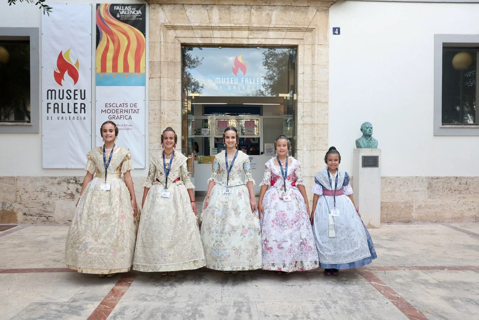 Las Candidatas a Fallera Mayor Infantil de Valencia Visitan el Museo Fallero: Un Viaje a la Historia de las Fallas 12 vISITA MUSEO FALLERO candidatas Fallera Mayor Infantil de Valencia 2025 26