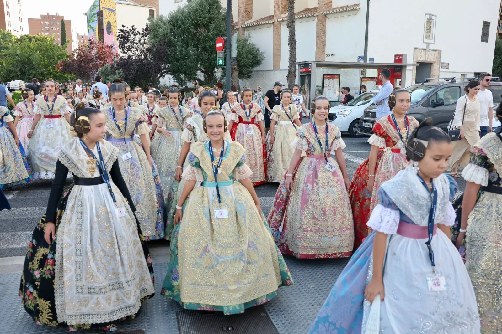 Las Candidatas a Fallera Mayor Infantil de Valencia Visitan el Museo Fallero: Un Viaje a la Historia de las Fallas 18 vISITA MUSEO FALLERO candidatas Fallera Mayor Infantil de Valencia 2025 47