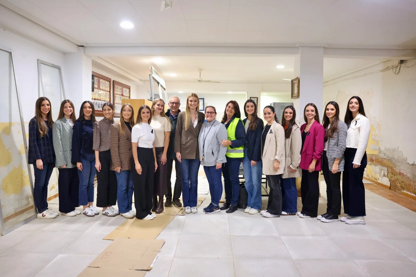 El Forn d’Alcedo inicia las visitas de la Fallera Mayor de Valencia a las fallas afectadas por la DANA