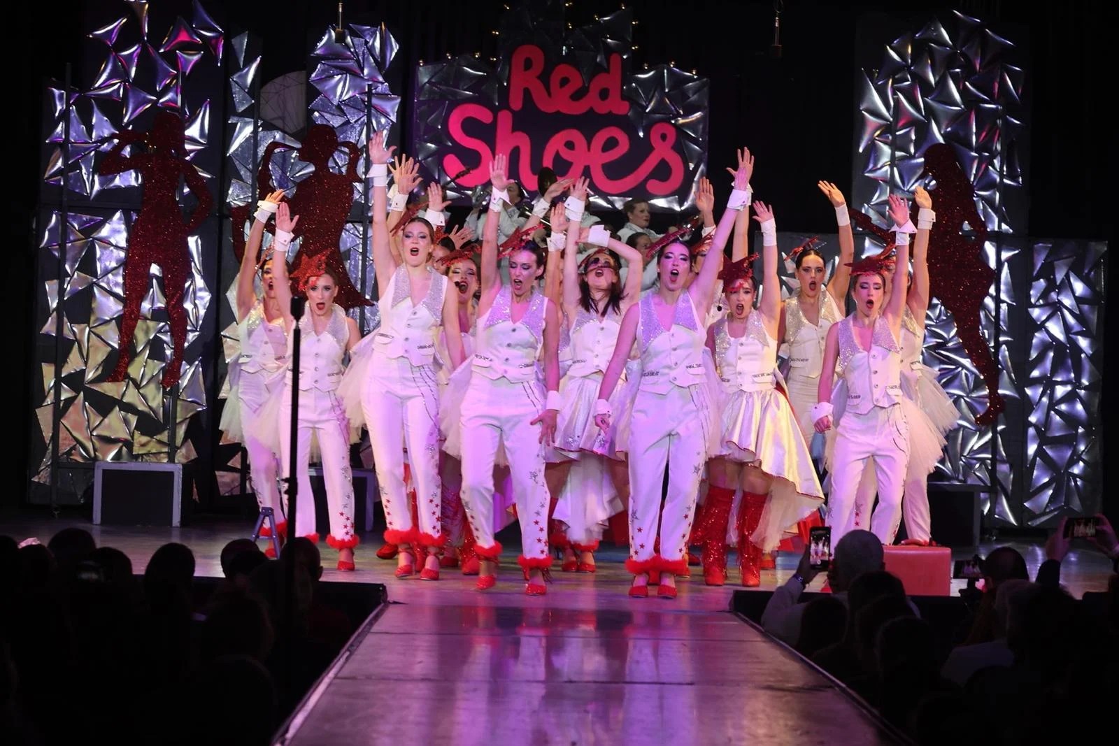 4 Falla Francisco Climent-L'Uruguai amb “Red shoes”