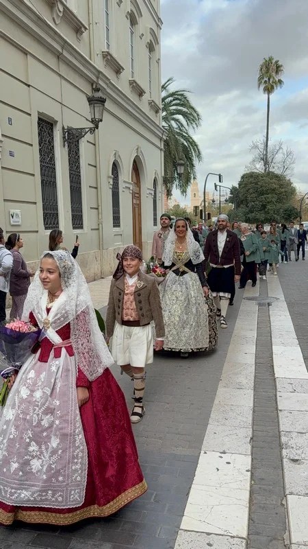 Celebración del 50 Aniversario de la Falla Cuenca-Tramoyeres-Guardia Civil en la Real Basílica de los Desamparados 4 50 Aniversario Falla Cuenca Tramoyeres La Guardia Civil