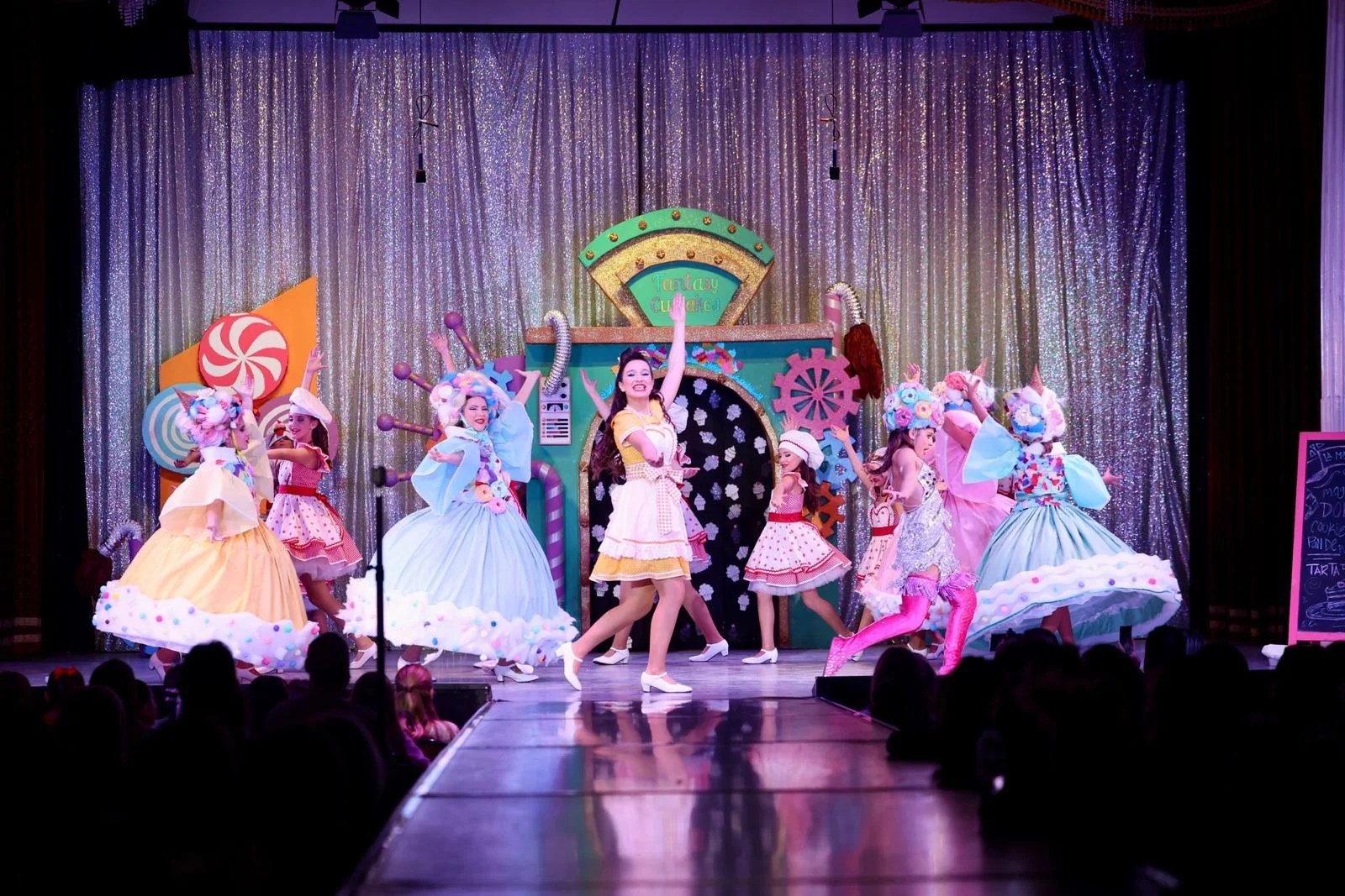 Pedro Cabanes-Juan XXIII se corona en la final del Grupo B de Playbacks Infantiles. 2 Falla Pedro Cabanes-Juan XXIII