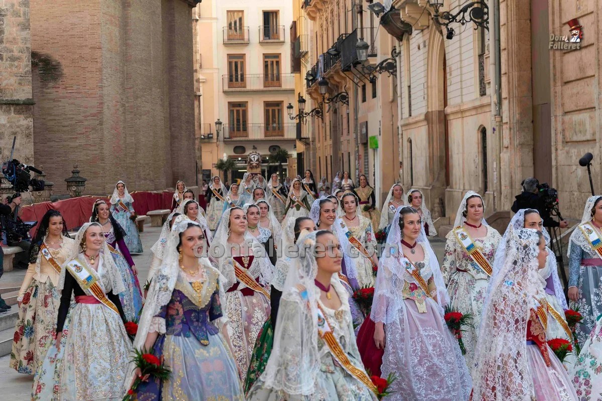 Horarios de la Ofrenda de las Fallas de Valencia 2025 1 Ofrenda de Flores a la Virgen de los Desamparados 2024 - Foto: Pablo Garcés