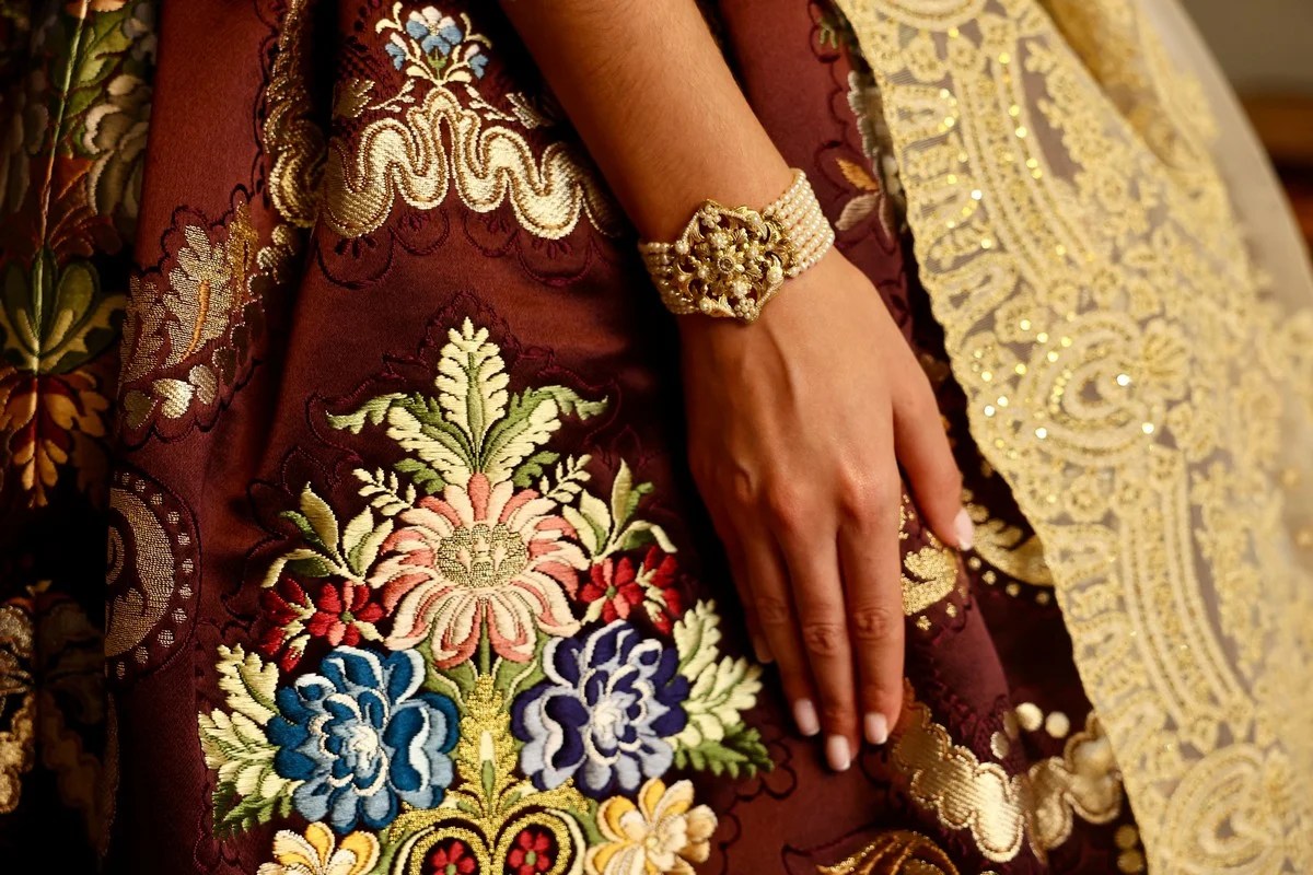 Este es el espolín que vistió Berta Peiró García en su exaltación como Fallera Mayor de Valencia Espolin Berta Pairo Garcia 13