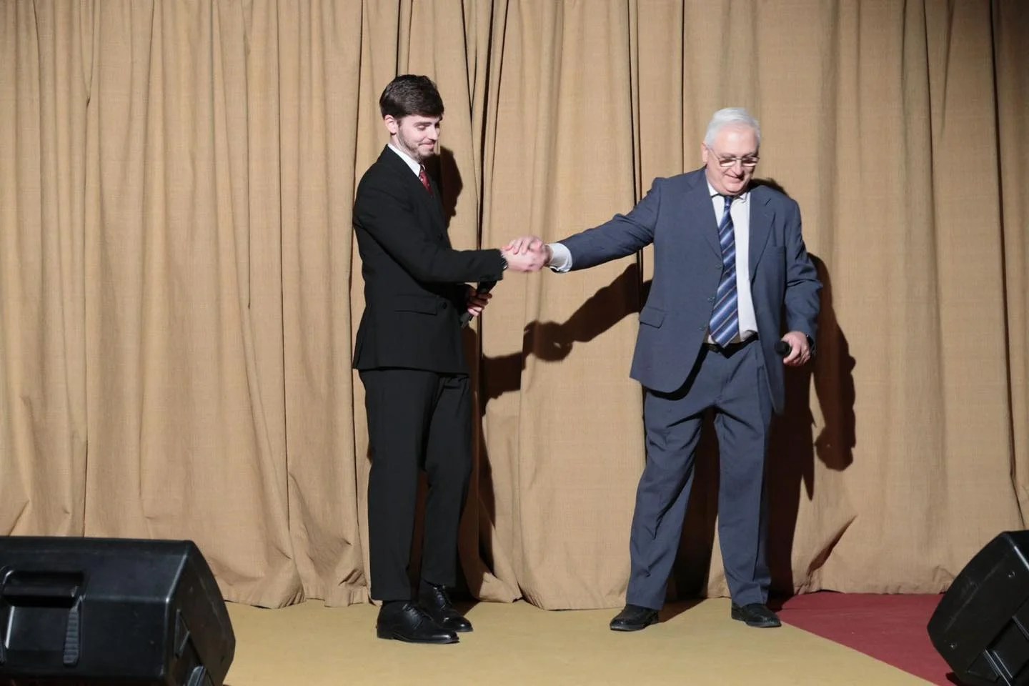 Emotiva Gala del 175 Aniversario de la Falla Calabazas-En Gall 2 Gala 175 Aniversario Falla Calabzas En Gall 2