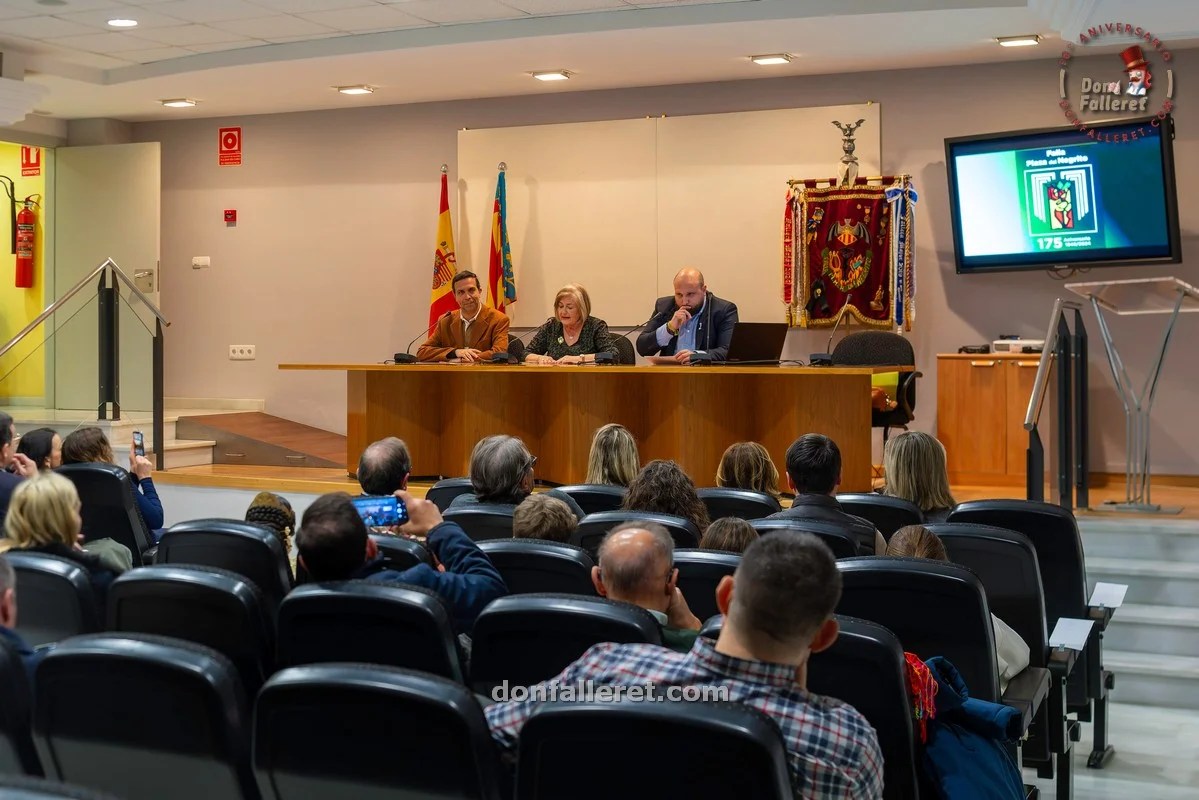 La Falla Plaza del Negrito presenta el libro de su 175 aniversario 2 Presentacion Libro 175 Aniversario Falla Plaza del Negrito 15 3