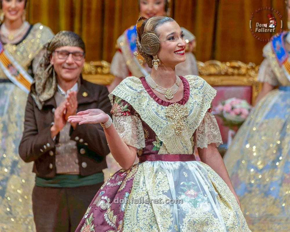 Así ha sido la emotiva Exaltación de Berta Peiró García, Fallera Mayor de Valencia 2025 3 exaltacion fmv 2 edited