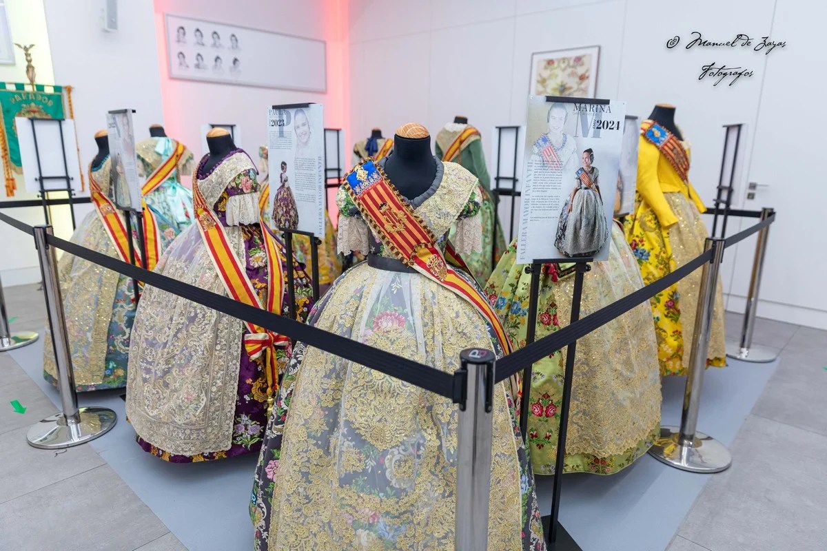 La Exposición Solidaria de las 50 Falleras Mayores de Torrent