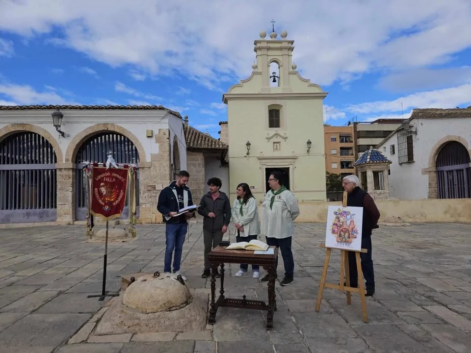 La Falla Mendizábal de Burjassot firma el contrato de la Falla infantil en una visita cultural a Los Silos y la Ermita de San Roque 4 Falla Mendizabal de Burjassot 3