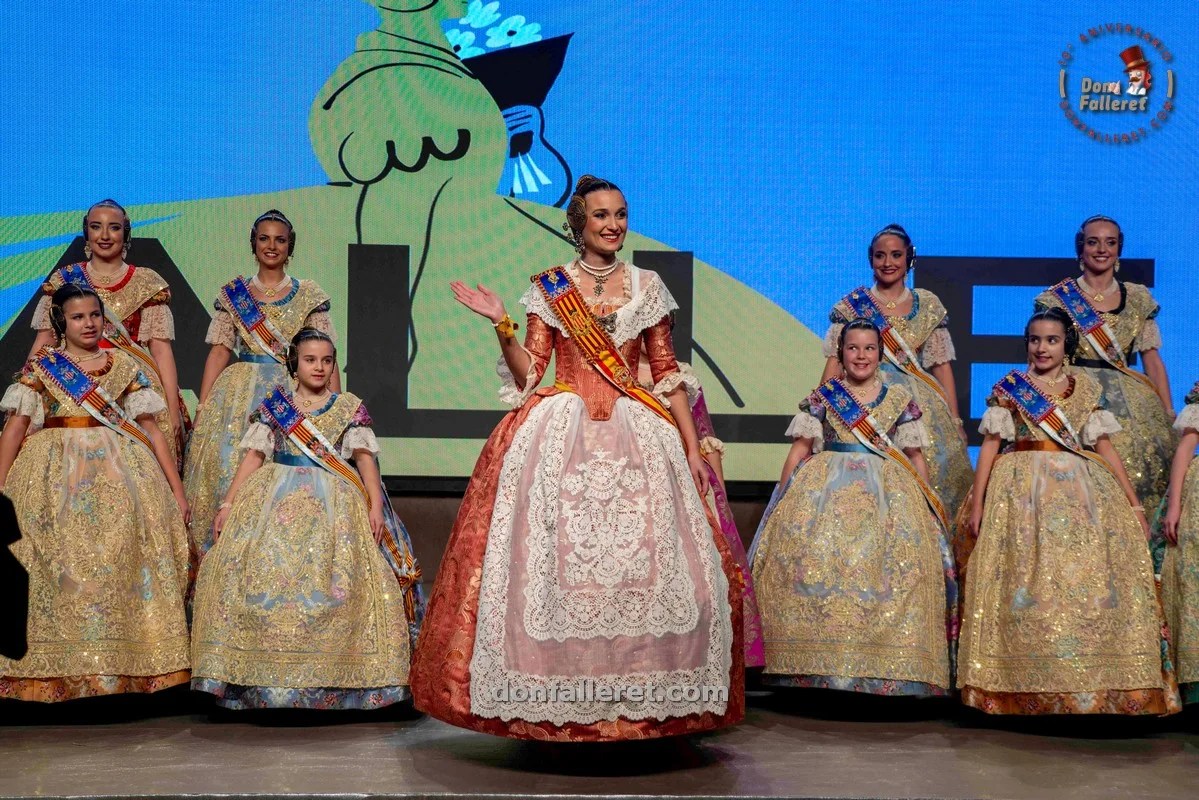 Presentado el Libro Oficial Fallero 2025 7 Presentacion Llibre Faller 2025 10