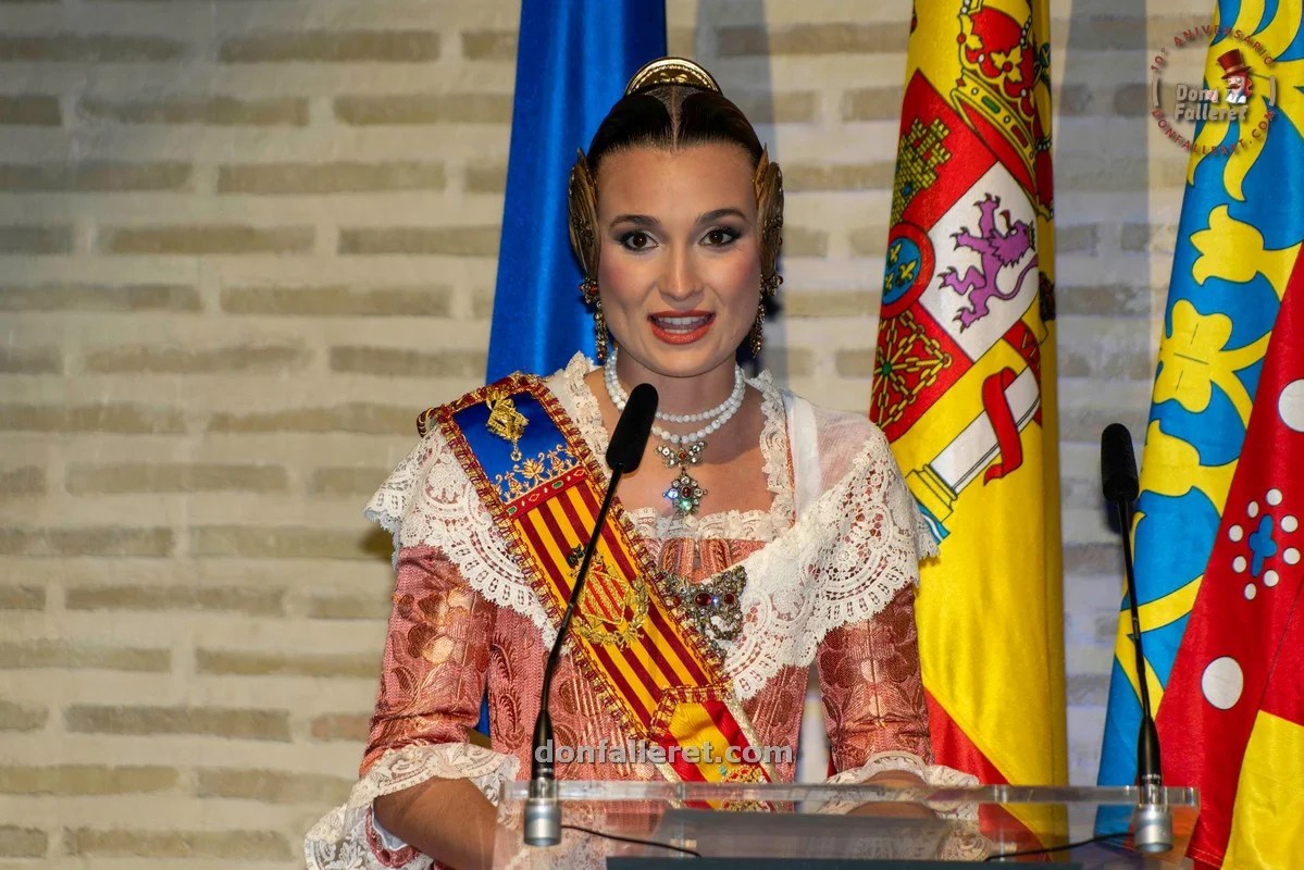 Presentado el Libro Oficial Fallero 2025 16 Presentacion Llibre Faller 2025 36