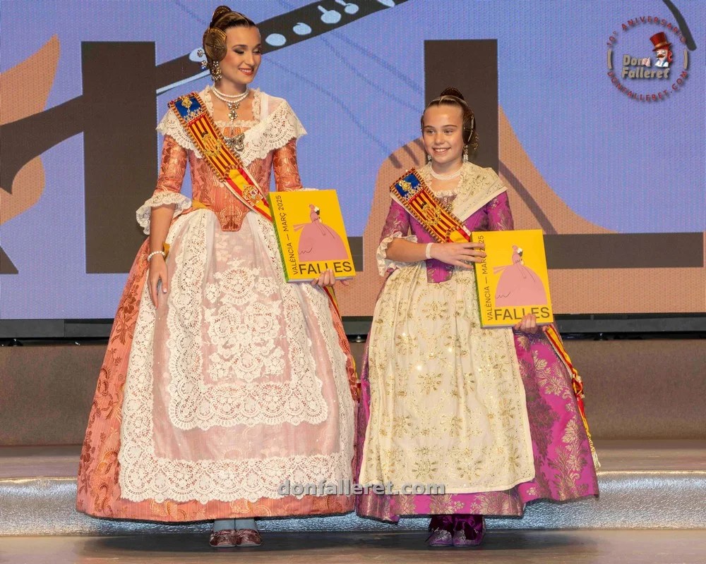 Presentado el Libro Oficial Fallero 2025 19 Presentacion Llibre Faller 2025 37