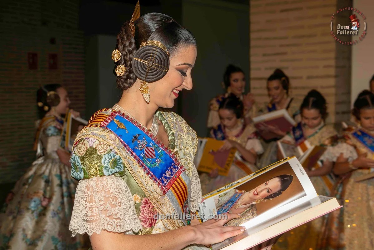 Presentado el Libro Oficial Fallero 2025 12 Presentacion Llibre Faller 2025 38