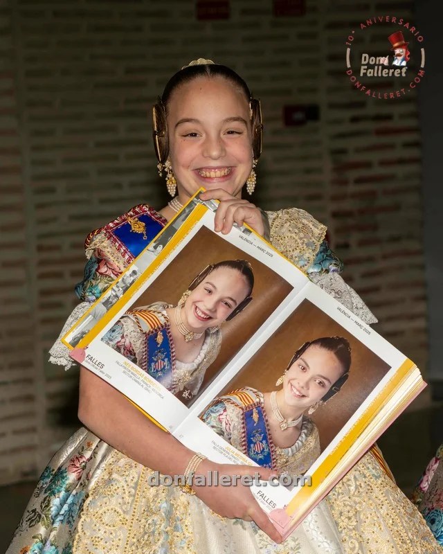 Presentado el Libro Oficial Fallero 2025 11 Presentacion Llibre Faller 2025 39