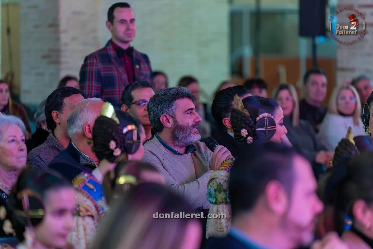 Presentado el Libro Oficial Fallero 2025 5 Presentacion Llibre Faller 2025 6