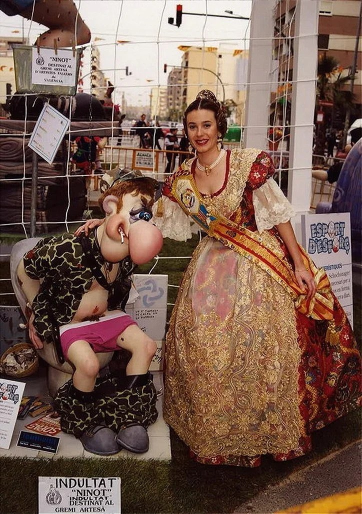 La Falla Carrera Malilla-Isla Cabrera arranca su 50 aniversario 4 ninot 2001 a