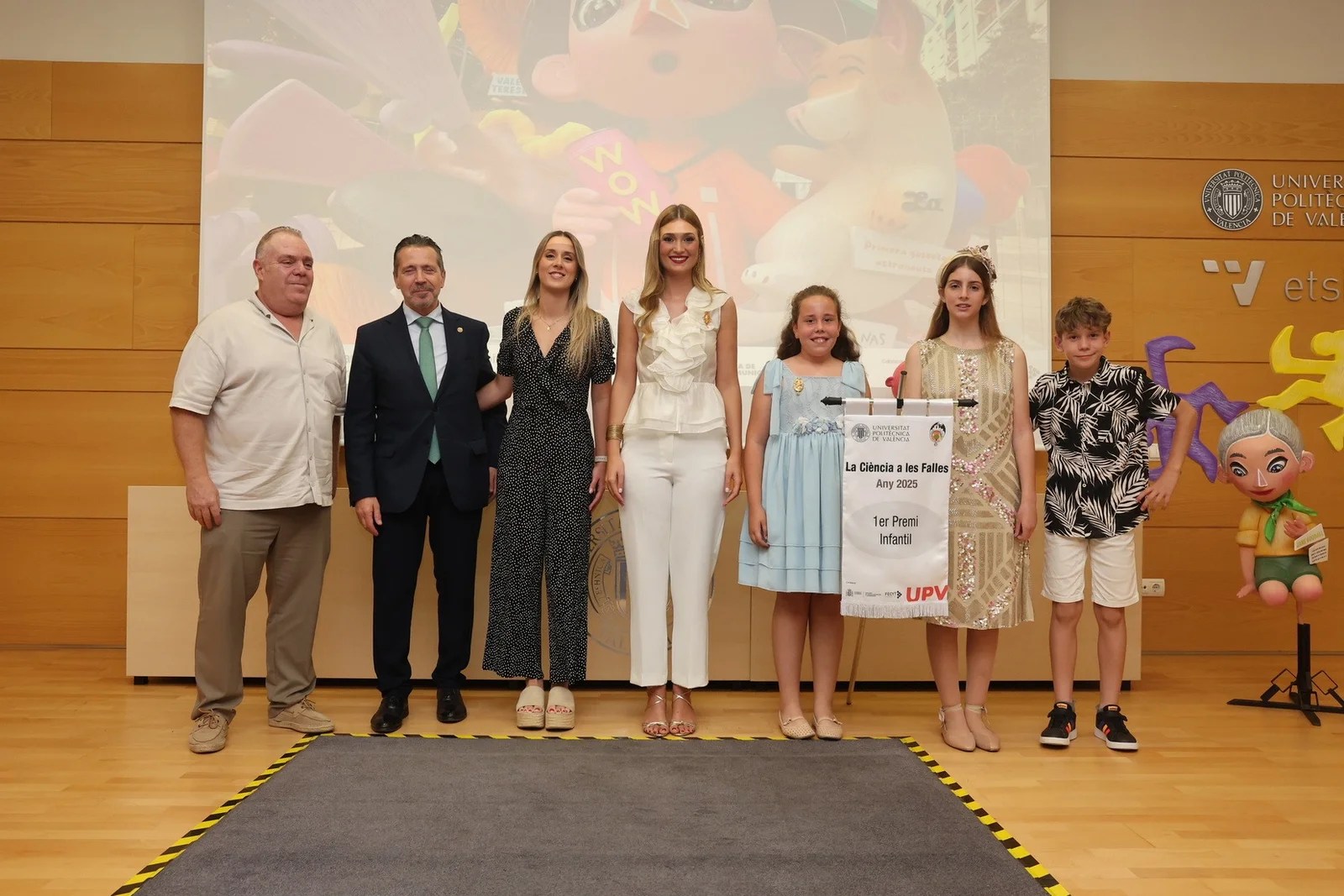 La Ciència a les Falles ejemplo de divulgación científica 2 1 premio infantil