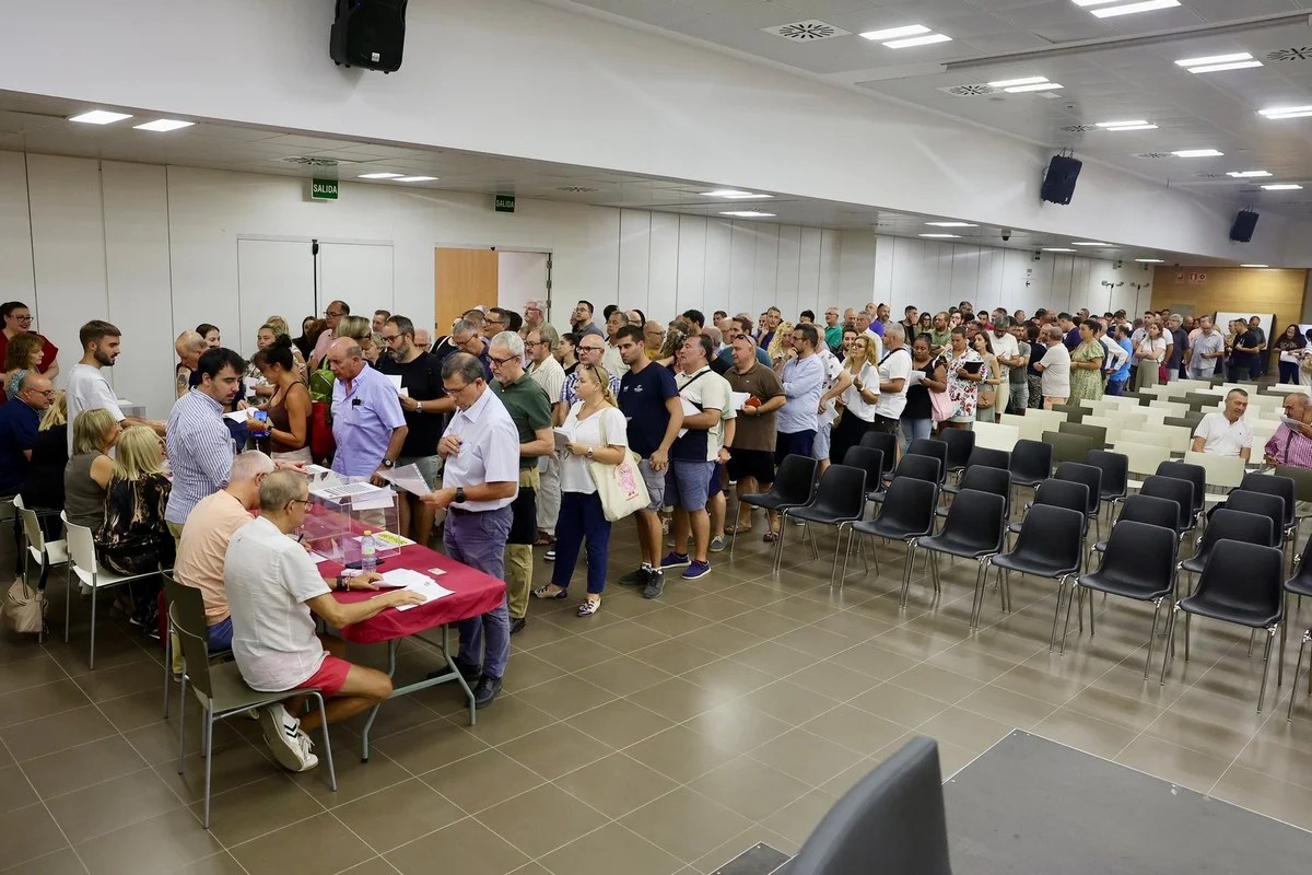 Jurados de las Falleras Mayores de Valencia 2026 19 Jurados FFMMV 2026 10