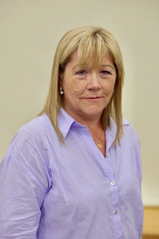 Jurados de las Falleras Mayores de Valencia 2026 7 Rosa Ferris Garcia