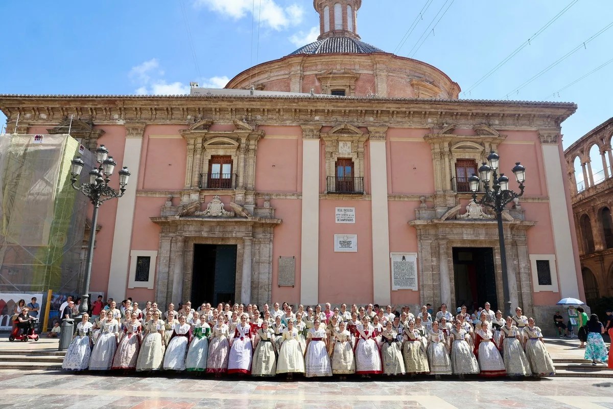 fallera-mayor-2026-visita-colegio-seda (34)
