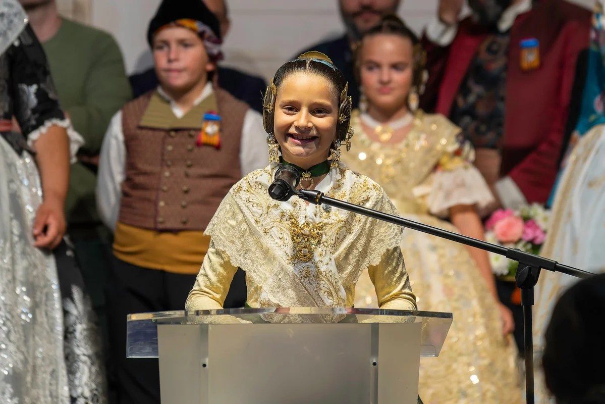 Fallas de Valencia: Así fue "Una Festa per a Tots 2026" 2 Intervención de Marta Mercader, Fallera Mayor Infantil de Valencia 2026. Foto: Pablo Garcés